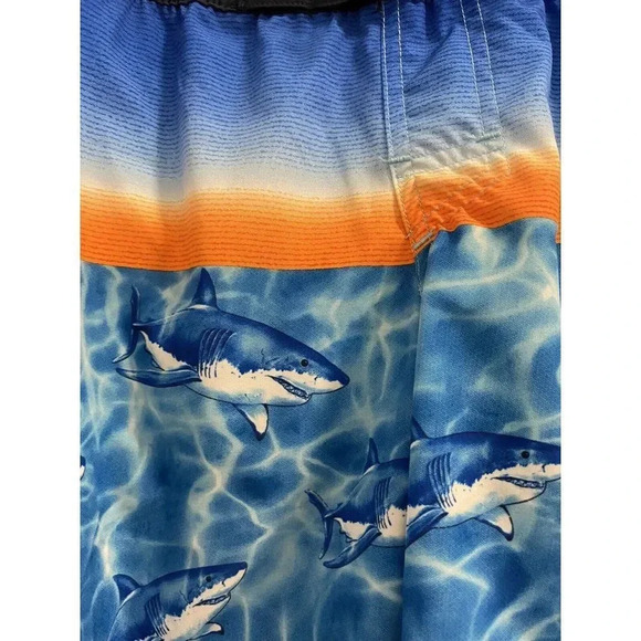boys swim trunks size small 6/7 Brand New - Picture 2 of 5